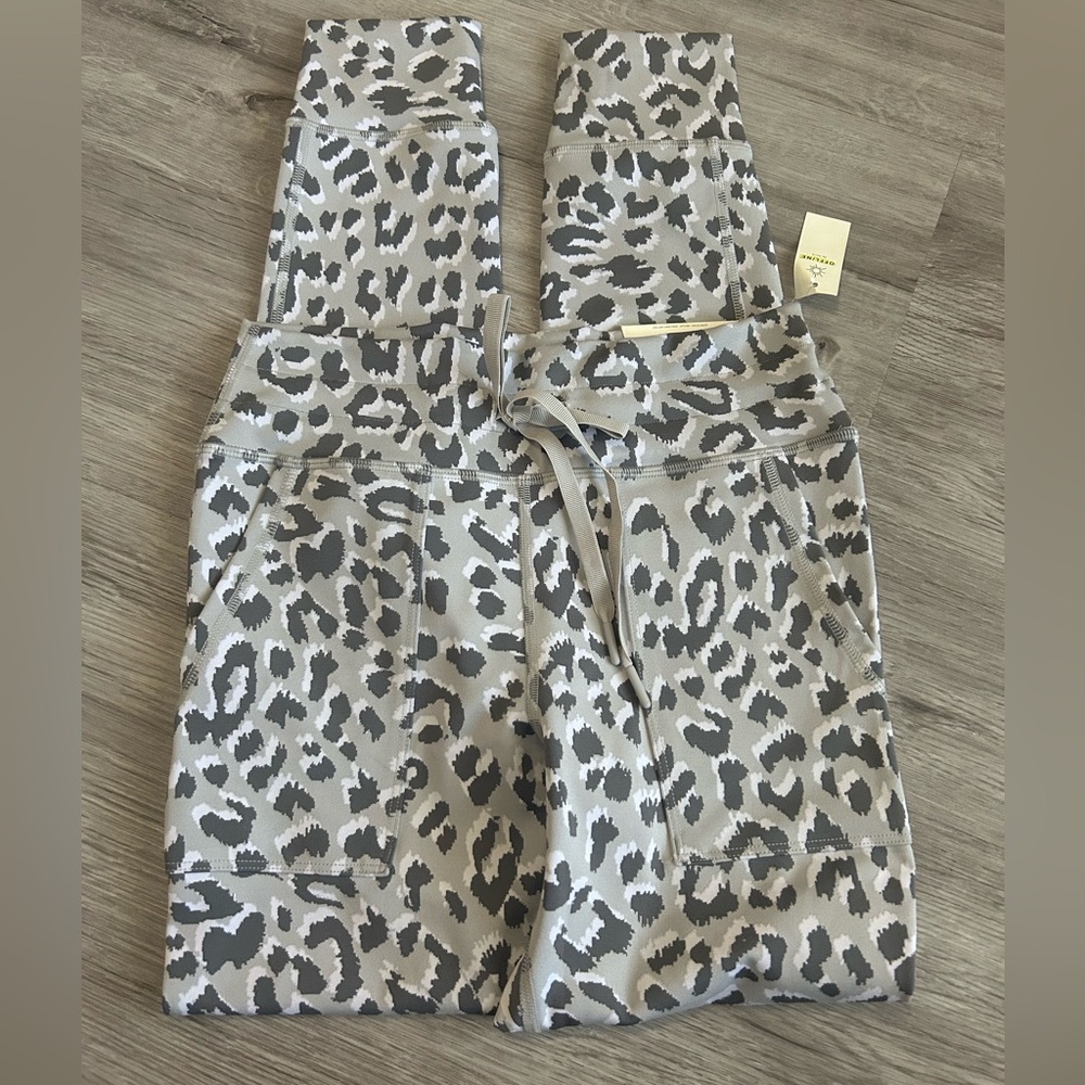 Aerie Light Gray Animal Print joggers size M